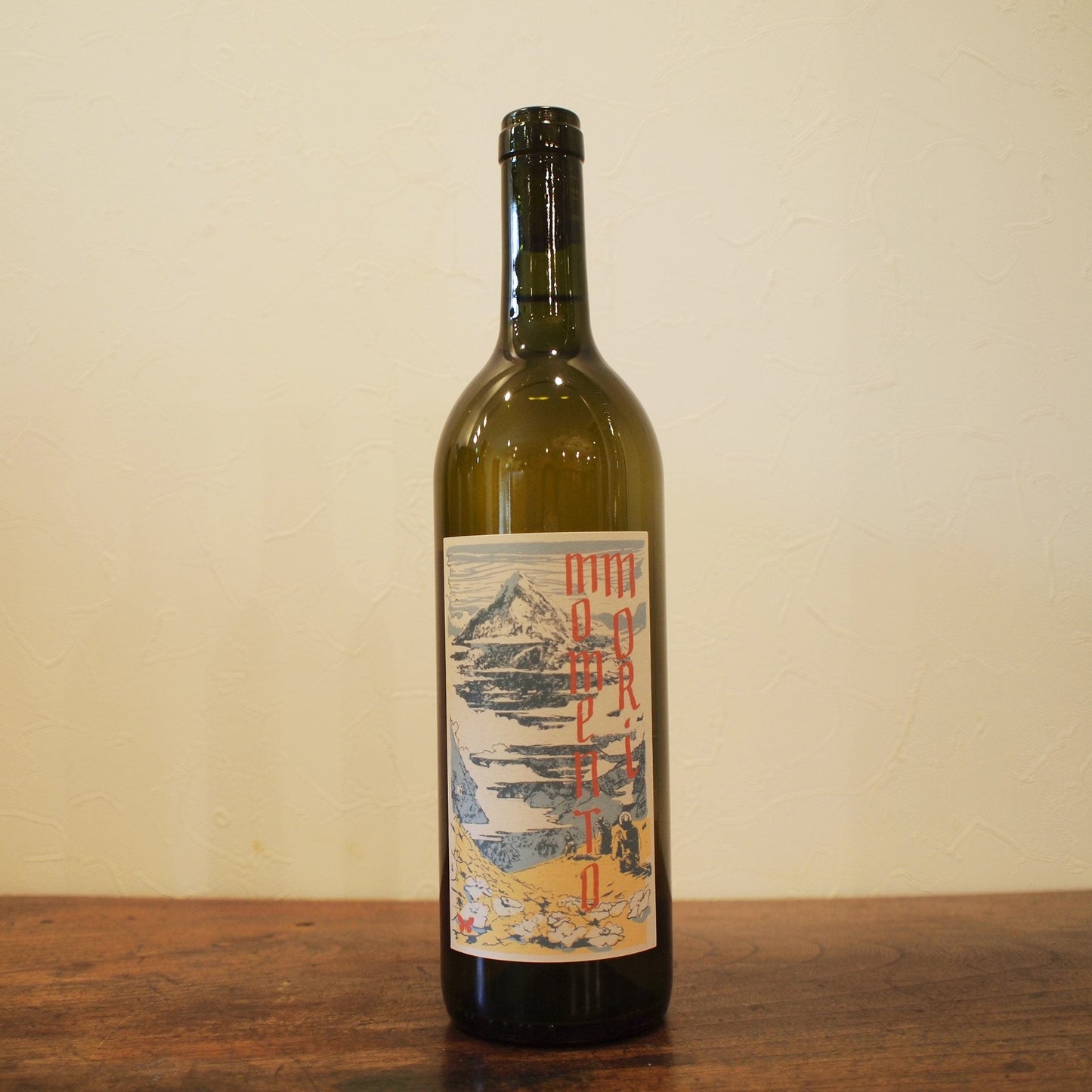 ステアリング・アット・ザ・サン 2019 / モメント モリ ワインズ