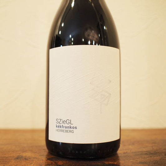 ケック・フランコシュ カルボニック NV / シーグル・ピンツェ