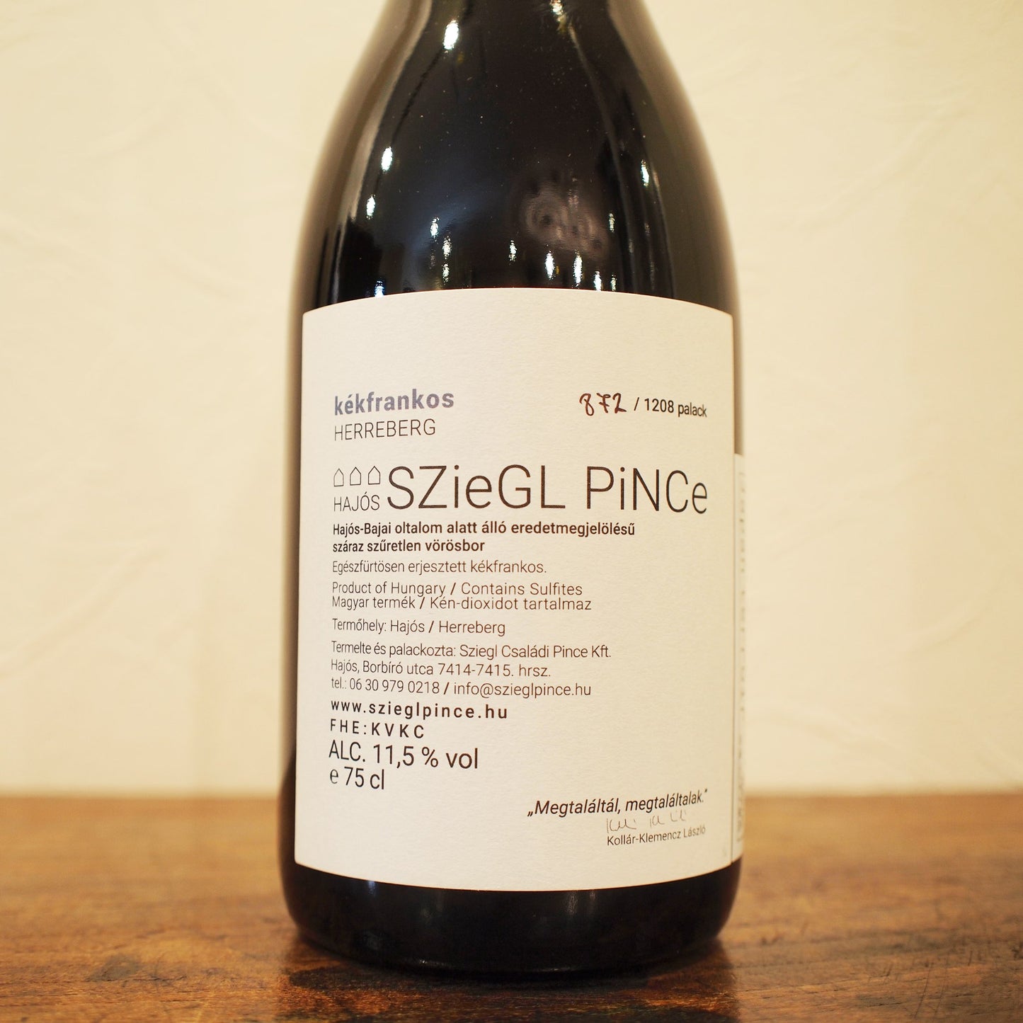 ケック・フランコシュ カルボニック NV / シーグル・ピンツェ