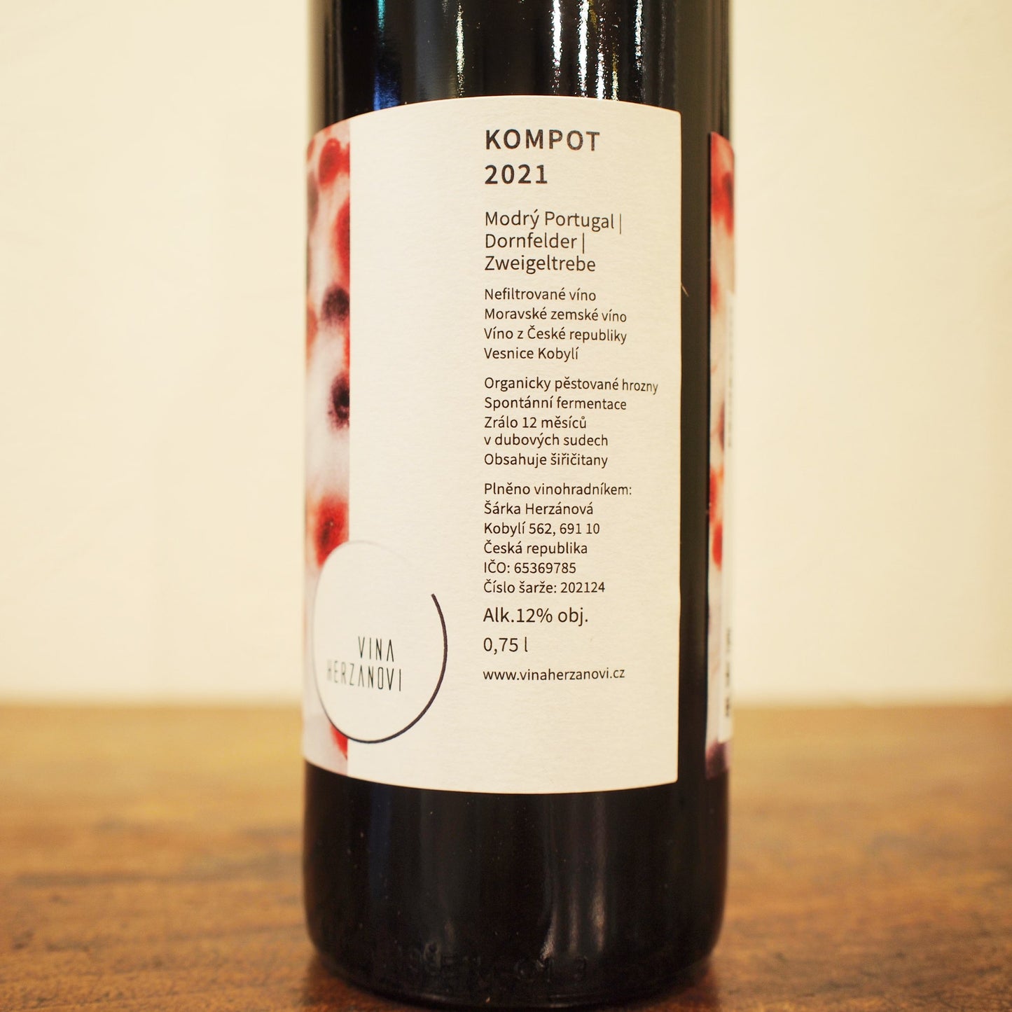 コンポット 2021 / ヴィーニャ・ヘルザノヴィ
